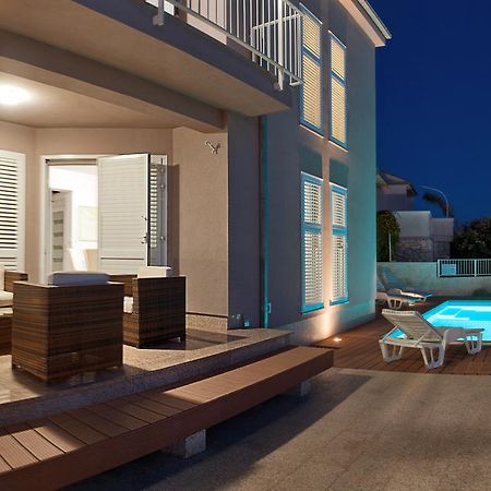 Apartmani Gavran Sevid Exterior photo